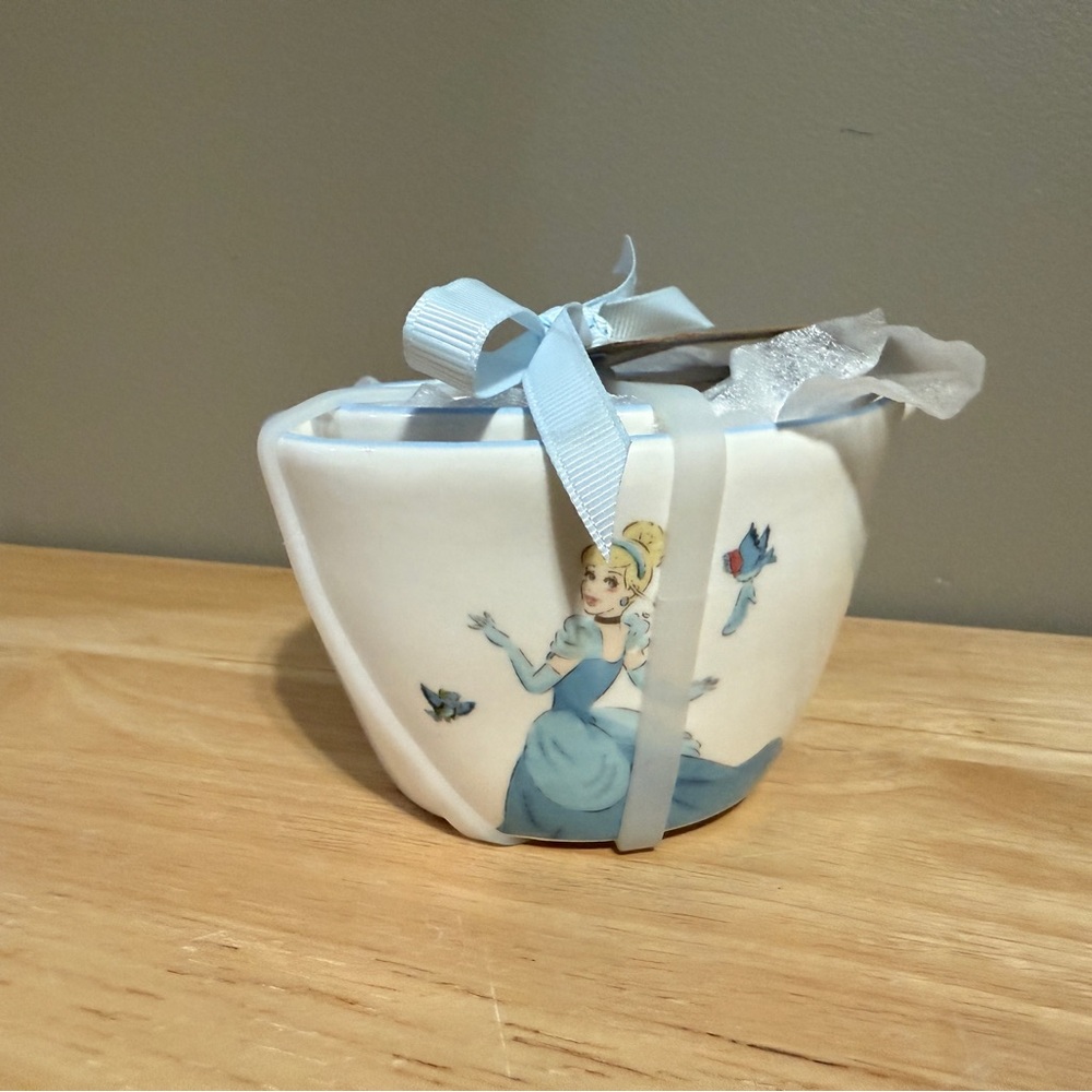 Rae Dunn Disney Princess Cinderella Measuring Cups Artisan Collection Ceramic